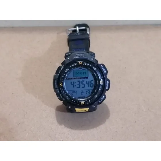 Reloj Casio Pathfinder Pag40
