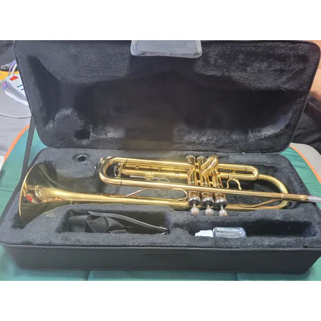 Trompeta Golden Cup