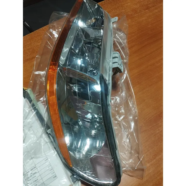 Faro Derecho Honda Accord 99-02 Línea Naranja