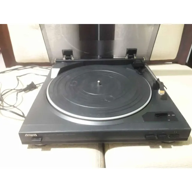 Tocadisco Aiwa Px-e900h / 110v-240v / 50hz-60hz