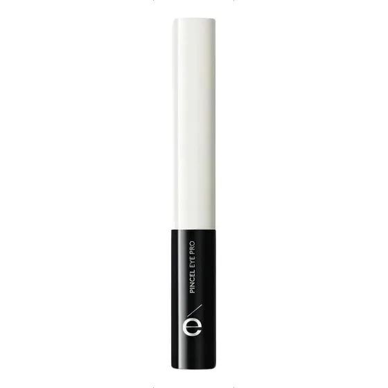Delineador de ojos líquido Ésika Eye PRO Punta Pincel color negro extremo con acabado mate