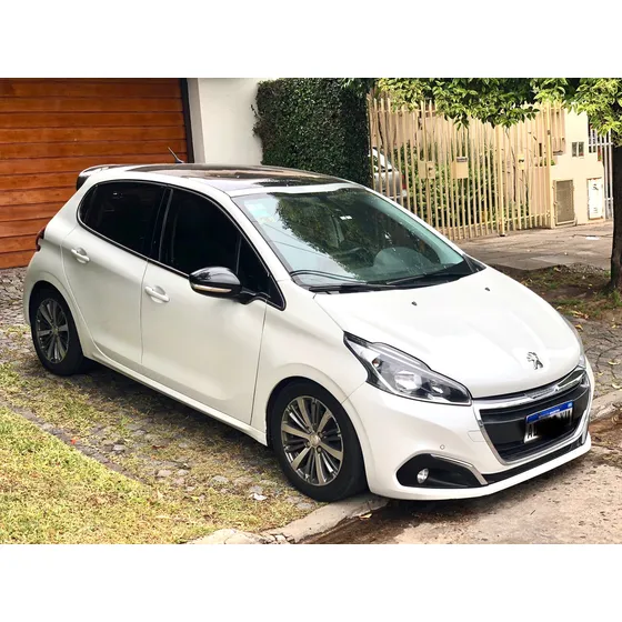 Peugeot 208 1.6 Feline Tiptronic