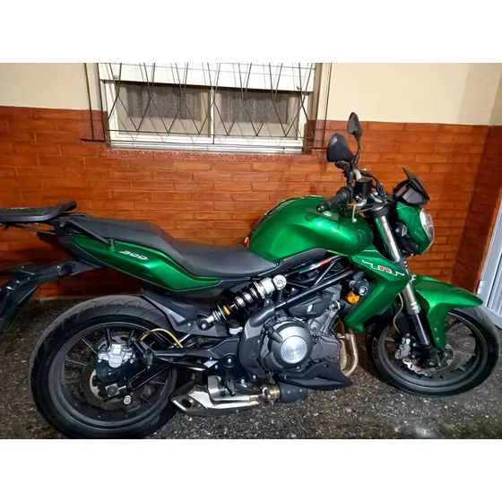 Benelli Tnt 300