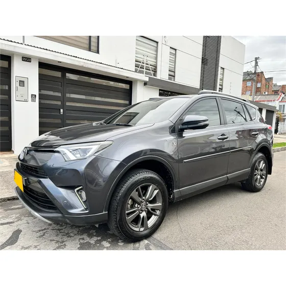 Toyota Rav4 2.0 Street