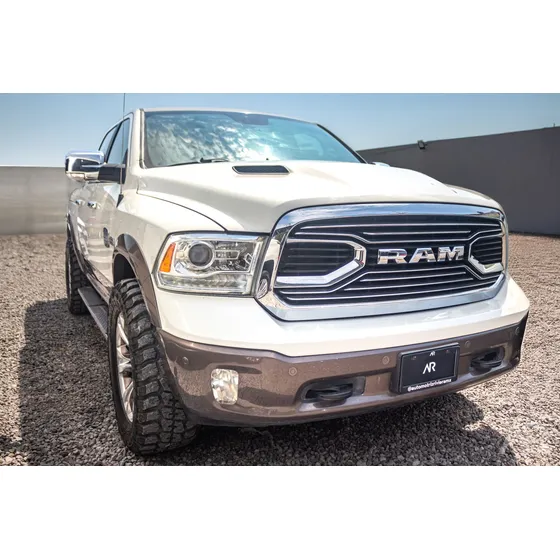 Dodge Ram 2500 Longhorn Crew Cab 4x4 V8 8at