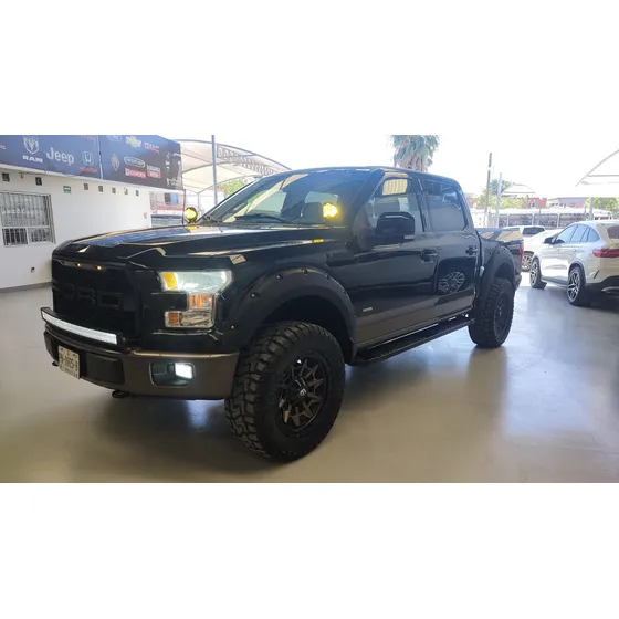 Ford Lobo Lariat 4x4