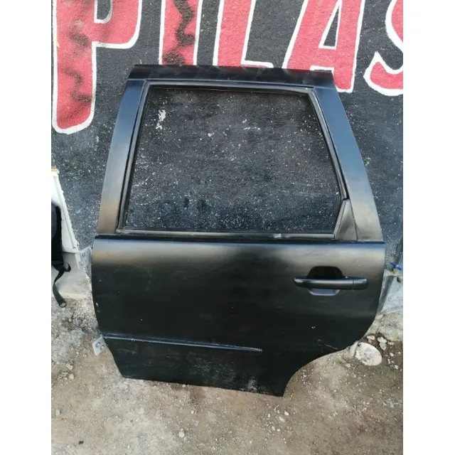 Puerta Trasera Izquierda Vw Derby 2003