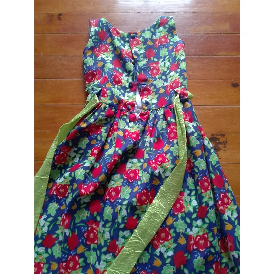Vestidos Niñas Usados. Precio Por Ambos.
