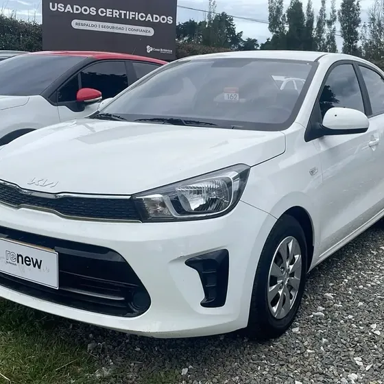 Kia Soluto 1.4 Emotion At usado en Medellín