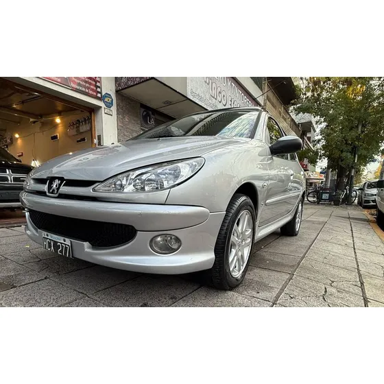 Peugeot 206 1.6 Sw Xs Premium