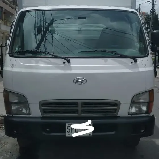 Hyunday Hd65 Furgonado Con Plataforma