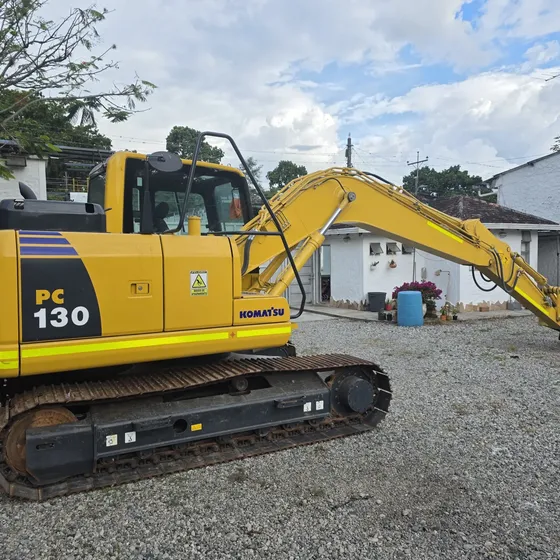 Excavadora Komatsu 130 - 8 Comprada En Colombia,  Sin Urea