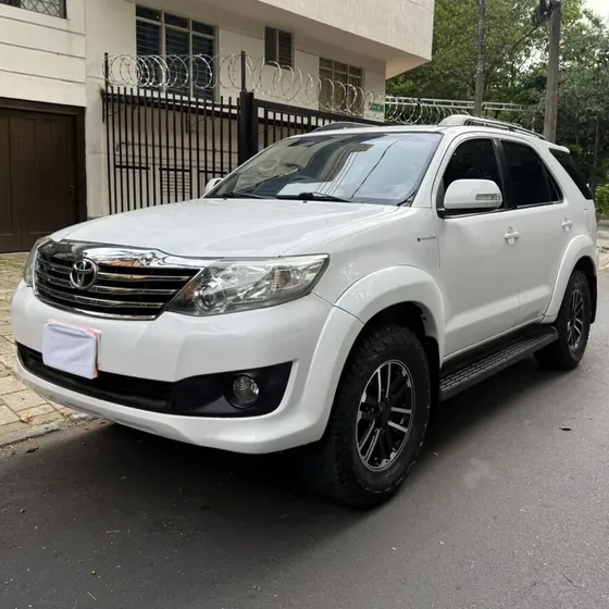 Toyota Fortuner 2015 2.7l 4x2 At
