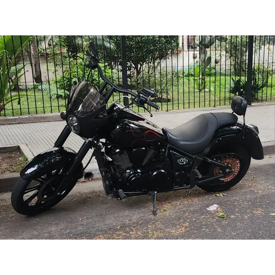 Kawasaki Vulcan 900 Custom Vn