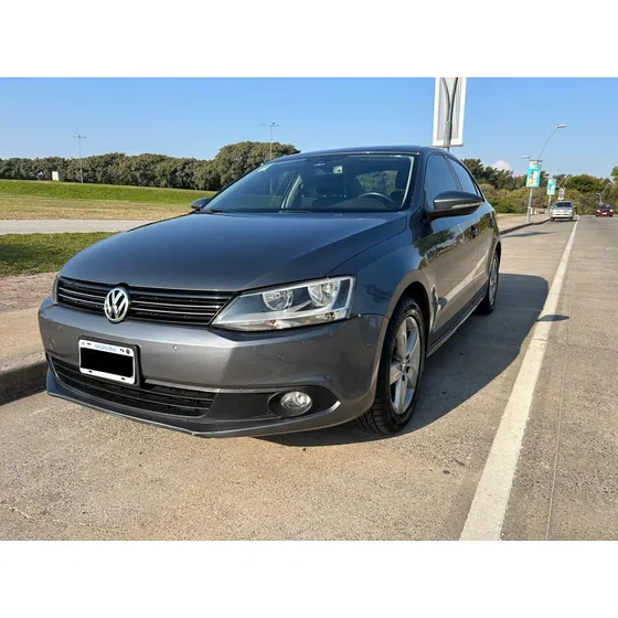 Volkswagen Vento 2.5 Luxury 170cv