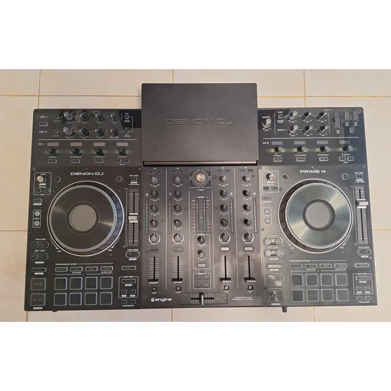 Controlador Denon Prime 4 Usado