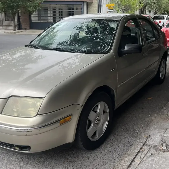 Volkswagen Jetta 2004 2.0 Comfortline Aa Ee Abs Cd Qc Mt