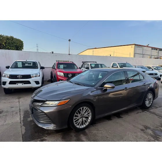Toyota Camry 2.5 Xle Navegación At