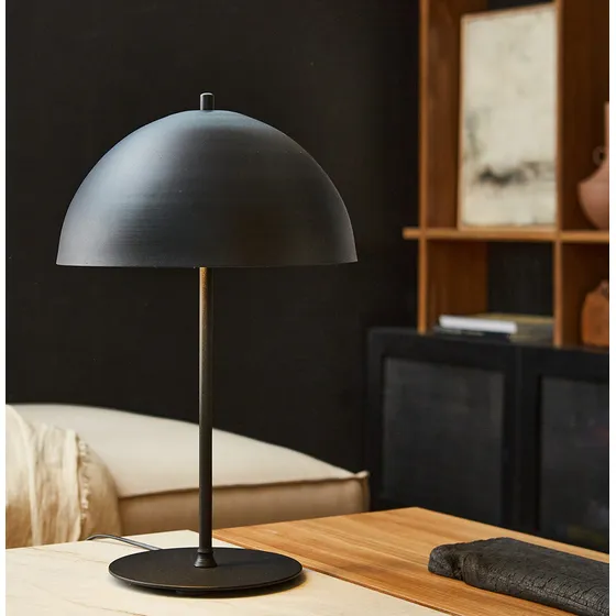 Veladores Lamparas De Mesa Escritorio Moderno. Estilo minimalista. Pantalla media esfera . FAbrica Venzar
