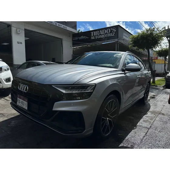 Audi Q8 3.0 55 Tfsi S-line Quattro