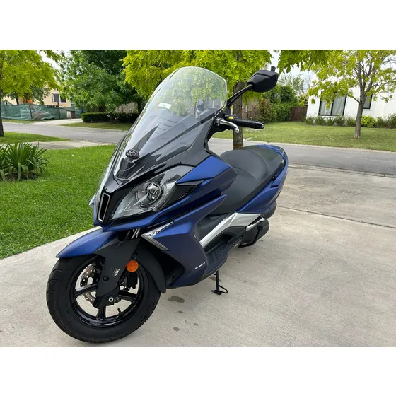 Kymco Downtown 350i Tcs Y Abs. Color Azul