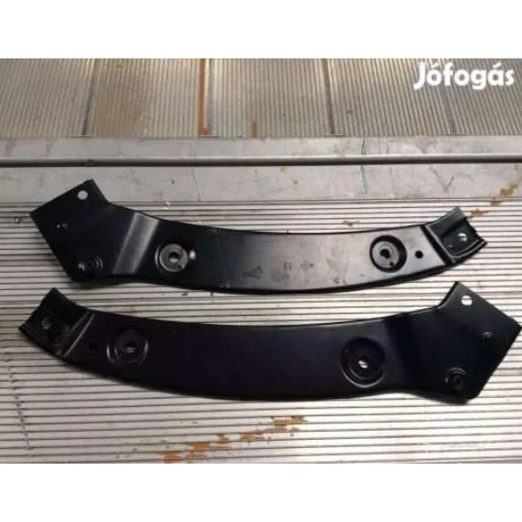 Par De Bases De Faros Delanteros Vw Tiguan 2011-2017 Alterna