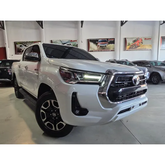 Toyota Hilux 2.8 D-4d Turbo Diesel Cd Srx 4x4 Automático