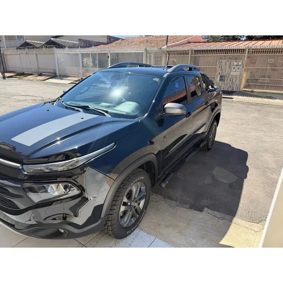 Fiat Toro 2018 2.4 Blackjack 16v Flex 4x2 Aut. 4p