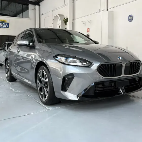 BMW Serie 1 2026 118i Hatchback Msport At 2026