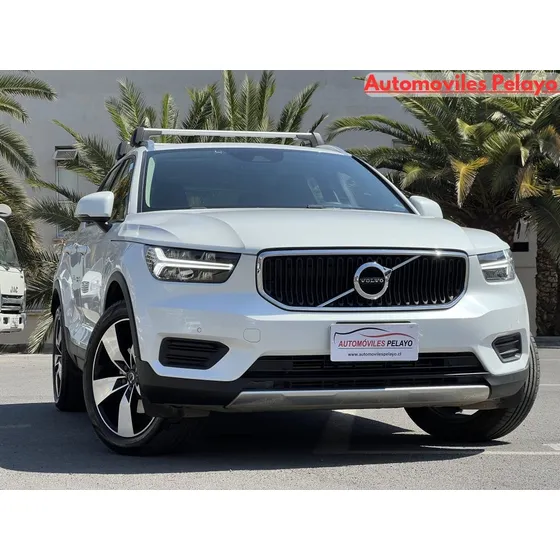 Volvo Xc40 D4 Momentum Intro Car