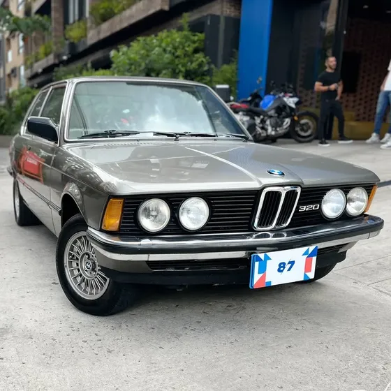 BMW Serie 3 1979 2.0 320/4 E21
