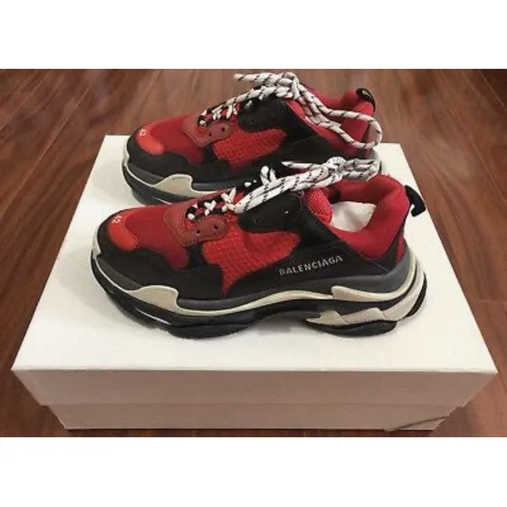 Zapatos Balenciaga Triple S Totalmente Nuevos