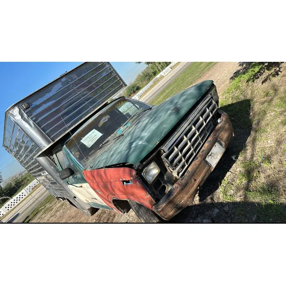 Ford F-100 Perkins 4
