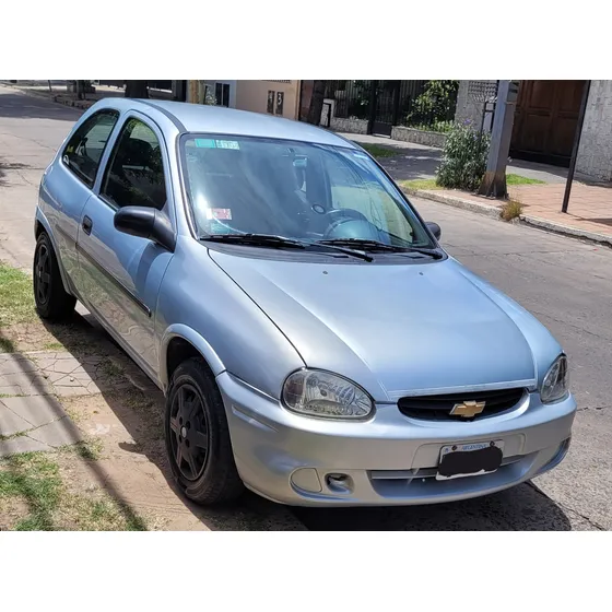 Chevrolet Corsa 1.6 Classic Super Pkele