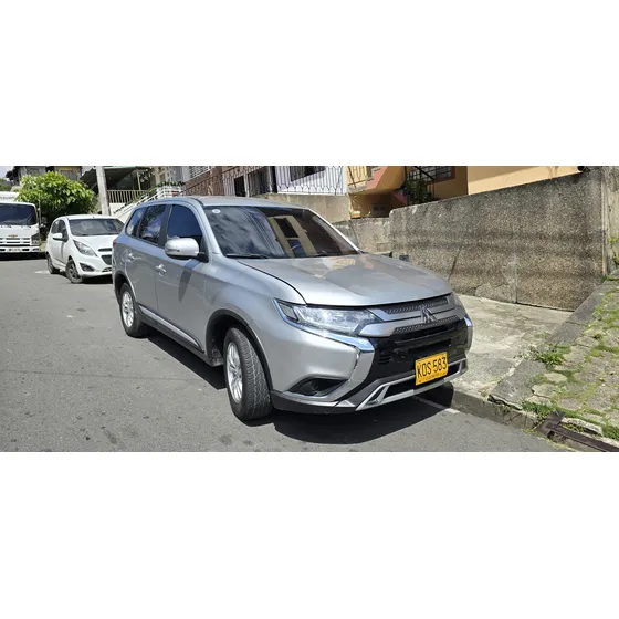 Mitsubishi Outlander 2.4 Kaiteki