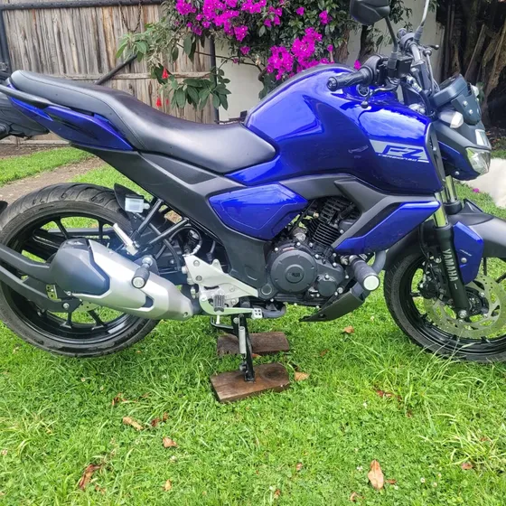 Moto Yamaha Fz 3.0, Como Nueva, Único Dueño, Soat Dic/26
