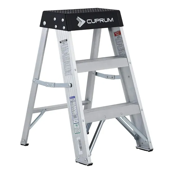 Escalerita De Aluminio De Uso Industrial C-2012-02n 136kg Cu