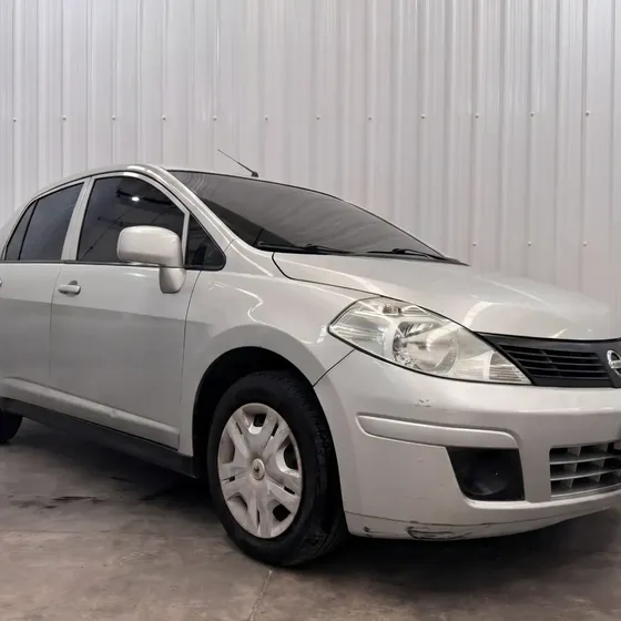 Nissan Tiida 2014 Sd Miio 1.8 At Aa