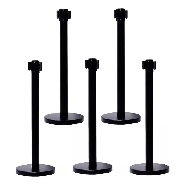 Set De5 Postes Y Cinta Negra Retráctil Para Control De Filas