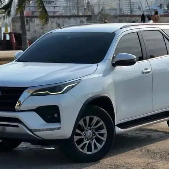 Toyota Fortuner 2027 2.8 Diesel Srv 4x2 At