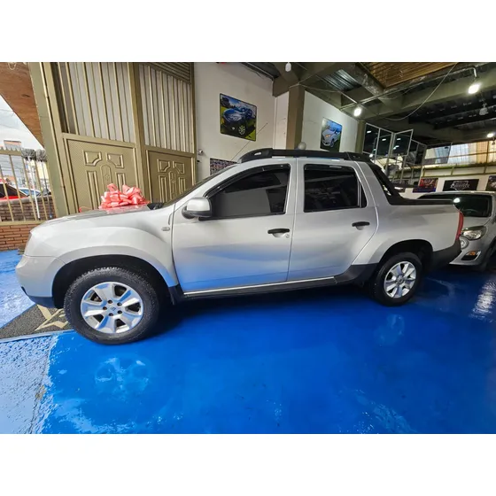 Renault Duster Oroch 2.0 4x2 Mecanica