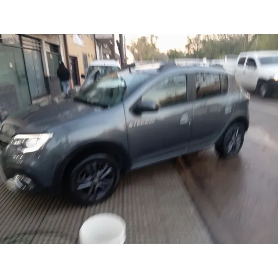 Renault Sandero Stepway 1.6 16v Zen