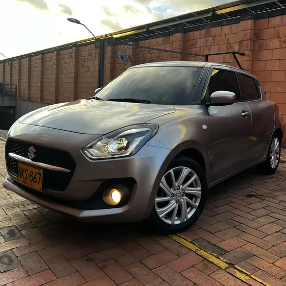 Suzuki Swift Hibrido 2024 1.2 Glx 2wd