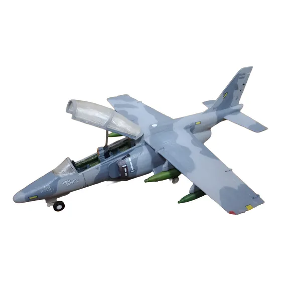 Maqueta De Avión Argentino Ia-63 Pampa Ill Escala 1/48
