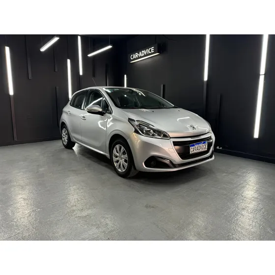 Peugeot 208 1.6 Active 5p L17