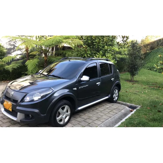 Renault Sandero Stepway 1.6 Intens