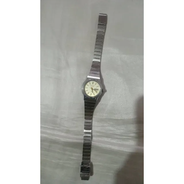 Reloj Citizen Quartz 6000-074185 M Para Dama
