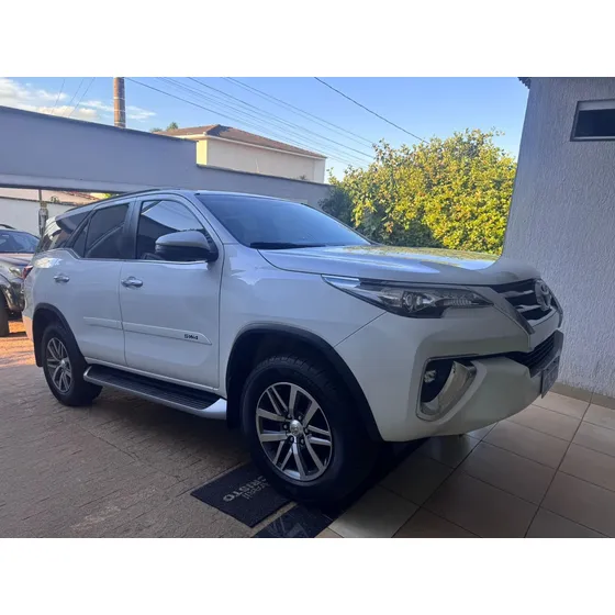 Toyota Sw4 2.8 Tdi Srx 7l 4x4 Aut. 5p