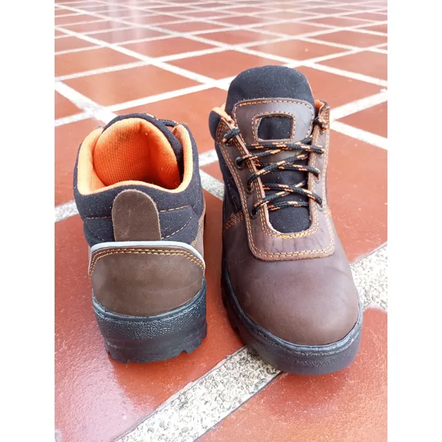 Bota De Seguridad Tipo Supervisor Cuero Nobuck