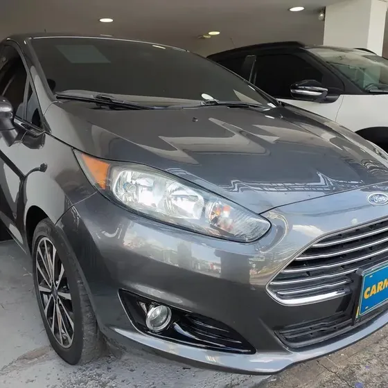 Ford Fiesta 2018 1.6 Hatchback Titanium